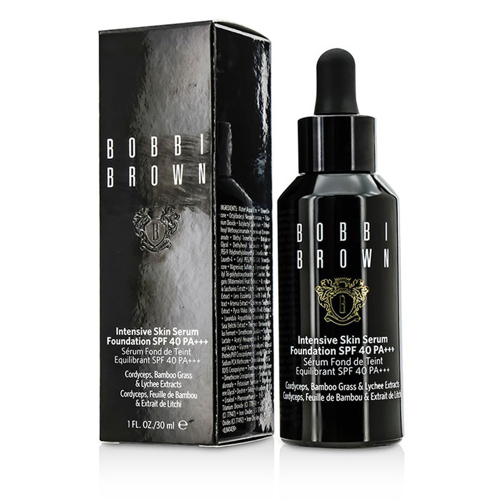 Il Bobbi Brown Intensive Skin Serum Foundation SPF 40 è un fondotinta in siero che unisce le prestazioni di copertura di un make-up con i benefici skincare di un siero.